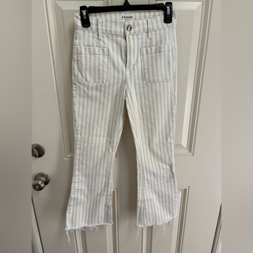 FRAME Le Bardot Striped Kick Flare Raw-Edge Jeans in Courtyard Size 25 - Picture 2 of 8